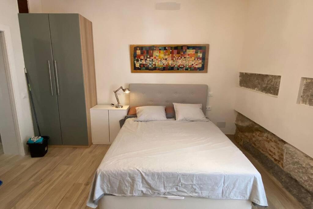 Opera Suites Fidelio , Cozy Studio In The Very Center Of Мадрид Екстериор снимка